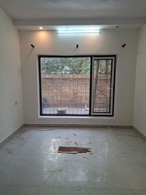 Room in 3 BHK Builder Floor at Gulmohar Enclave – for Rent