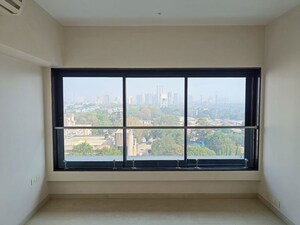 Room in 2 BHK Apartment at Godrej Platinum Mumbai, Vikhroli East – for Rent