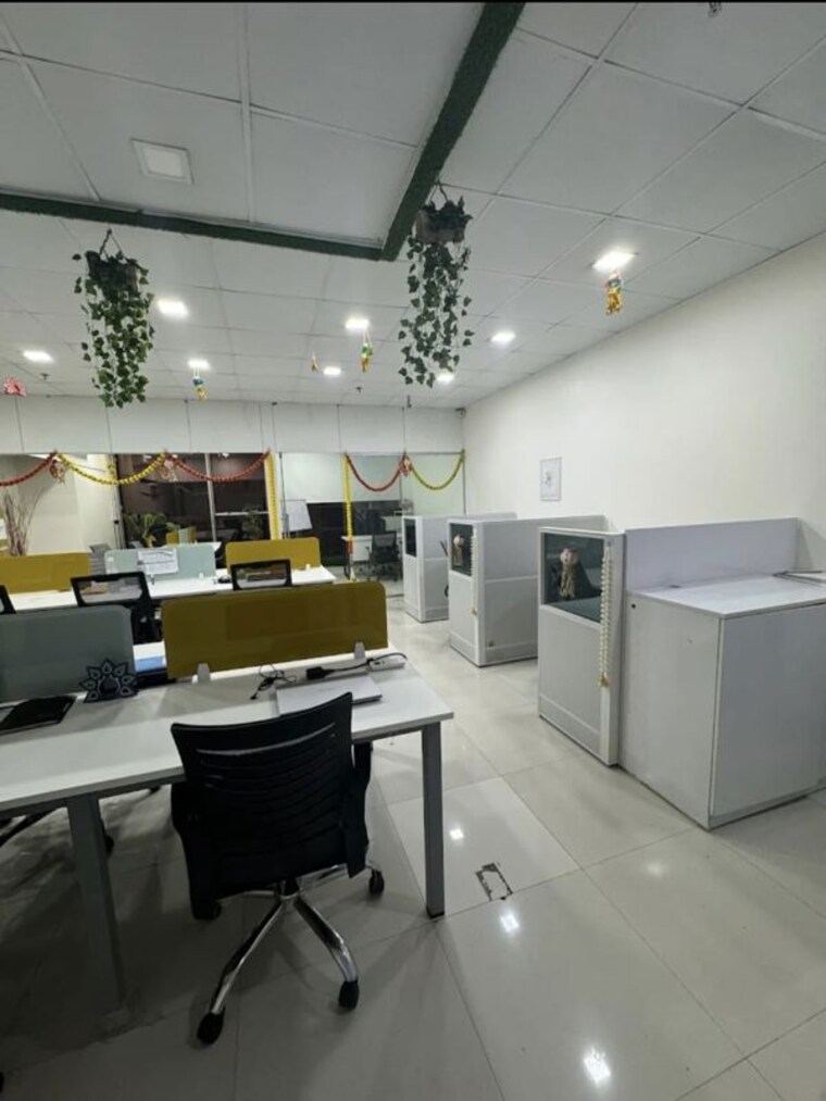 Team Area, gajra-g-square-business-park Commercial Office Space 1230 Sq.Ft. In Vashi Sector 30a Navi Mumbai 10317461