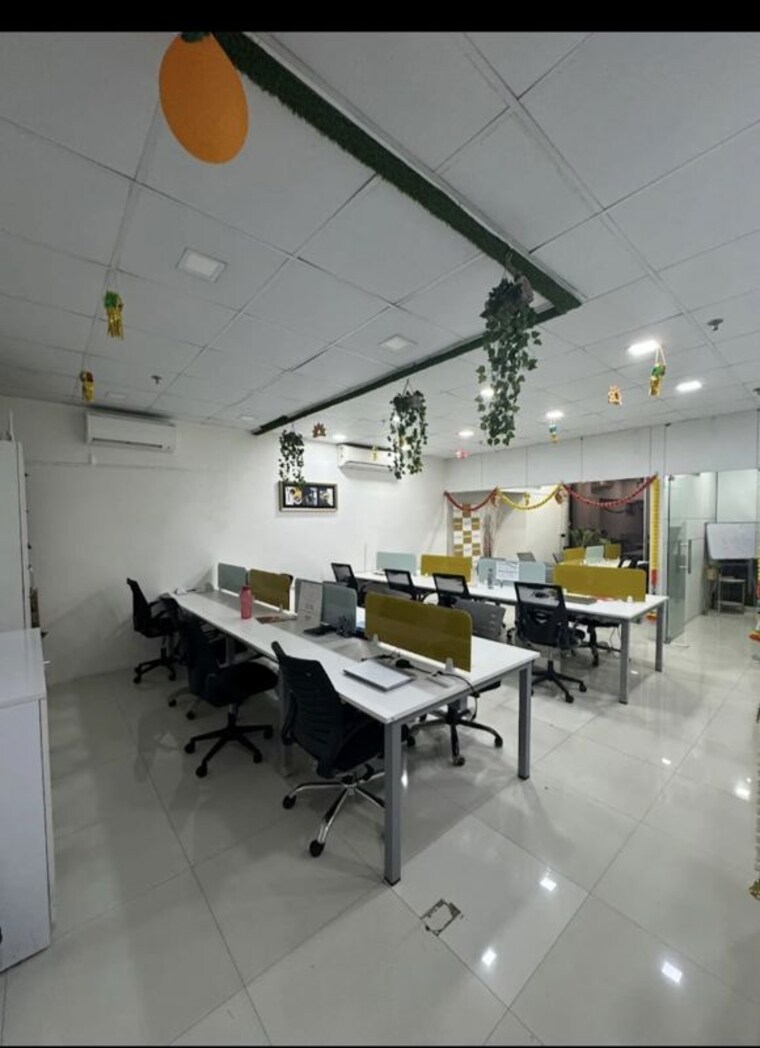 Team Area, gajra-g-square-business-park Commercial Office Space 1230 Sq.Ft. In Vashi Sector 30a Navi Mumbai 10317461