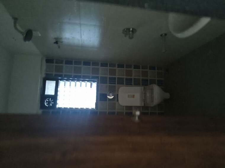 Attached Bathroom, kurla east 2 Bedroom 650 Sq.Ft. Apartment In Kurla East Mumbai 10317453