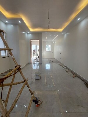 Room in 4 BHK Independent House at Sahastradhara Road – for Sale