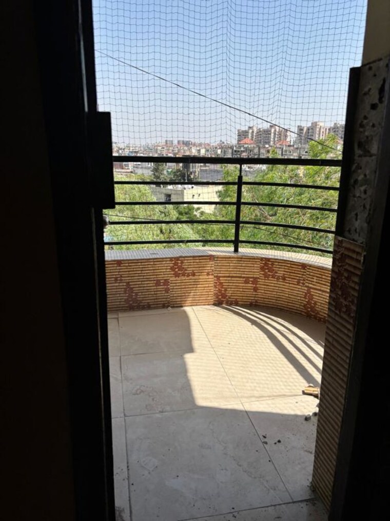 Balcony, lohgarh 3 Bedroom 1370 Sq.Ft. Apartment In Lohgarh Zirakpur 10317604