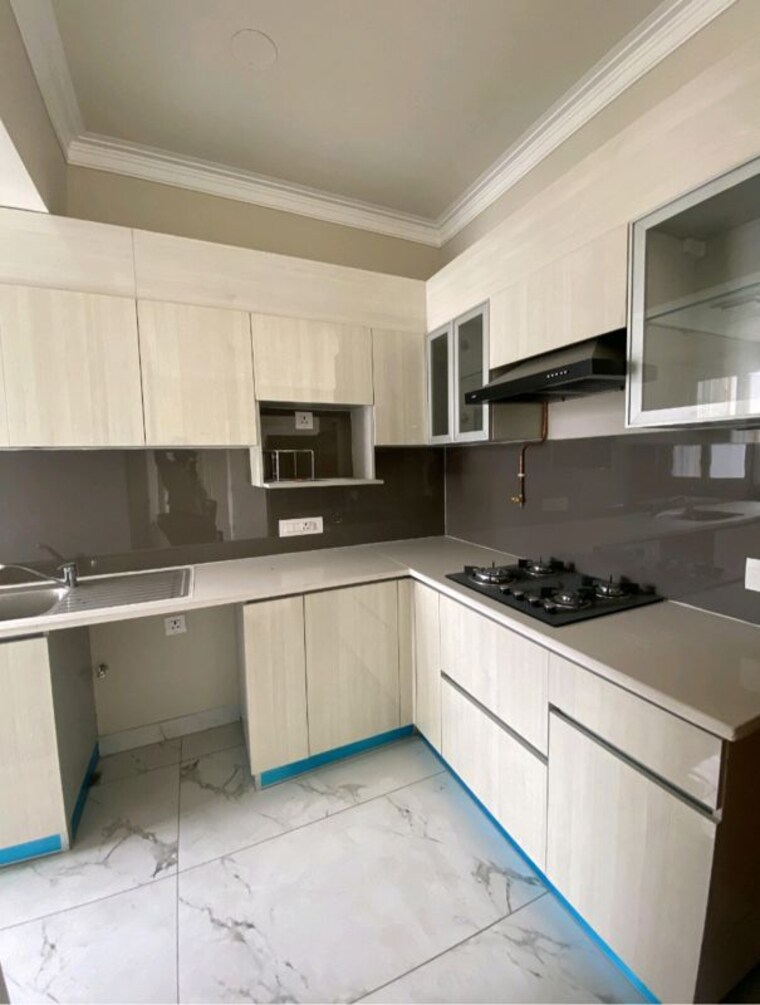 Kitchen, central-park-flower-valley 3 Bedroom 1240 Sq.Ft. Builder Floor In Sector 33 Gurgaon 10317619