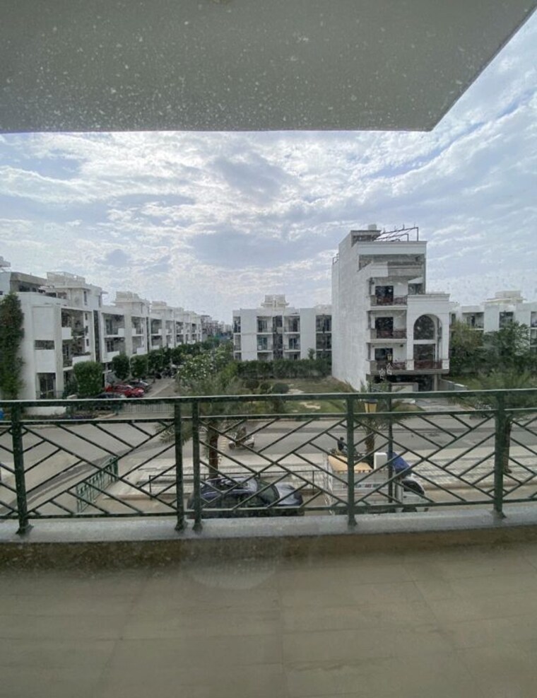 Exterior View, central-park-flower-valley 3 Bedroom 1240 Sq.Ft. Builder Floor In Sector 33 Gurgaon 10317619