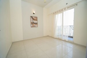 Room in 3 BHK Apartment at Migsun Twiinz, Eta Ii Greater Noida – for Sale