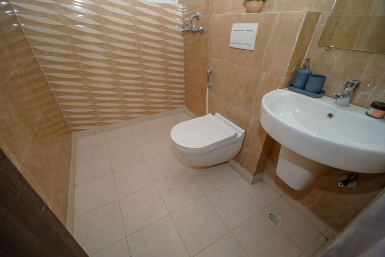 Bathroom, migsun-twiinz 3 Bedroom 1225 Sq.Ft. Apartment In Eta Ii Greater Noida Greater Noida 10317638