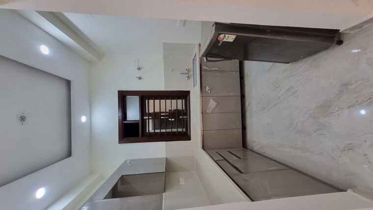 Kitchen/pantry, pareena-om-apartments 2 Bedroom 755 Sq.Ft. Apartment In Sector 112 Gurgaon 10317699