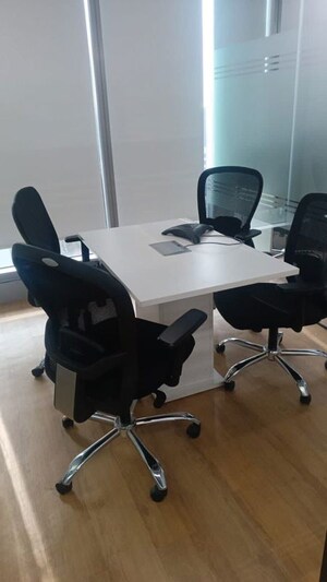  Office Space For Rent in Navpada