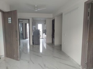 Building Lobby in 3.5 BHK Apartment at M3M Soulitude, Sector 89 – for Rent