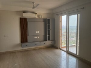 2 BHK Apartment For Rent in AIPL The Peaceful Homes, Sector 70a