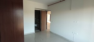Room in 3 BHK Apartment at K Raheja Ascencio, Chandivali – for Rent