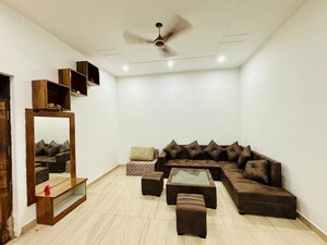 Team Area in 3 BHK Apartment at BPTP Amstoria, Sector 102 – for Rent