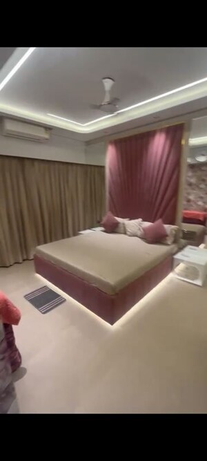 Bedroom in 2 BHK Apartment at Kanakia Silicon Valley, Powai – for Rent