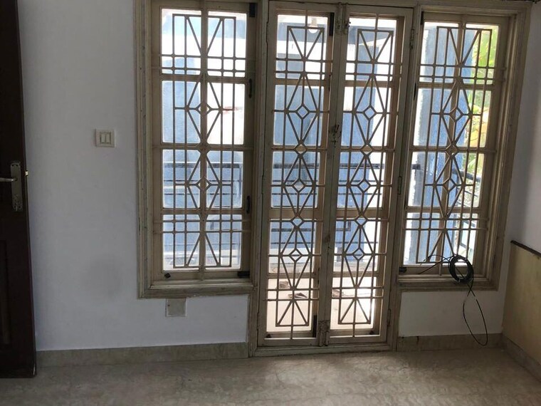 Room, hrbr layout 5 Bedroom 3500 Sq.Ft. Independent House In Hrbr Layout Bangalore 10317791