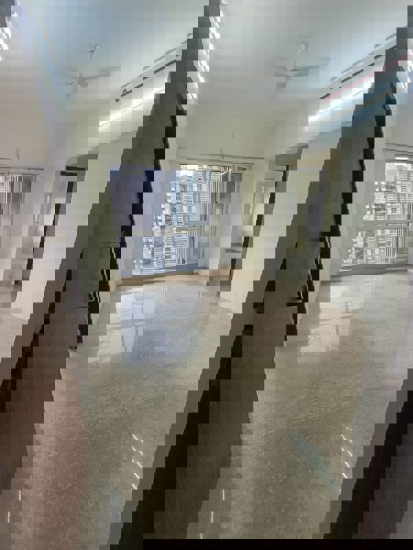 2 BHK 750 Sq.Ft. Apartment in Satellite Royale