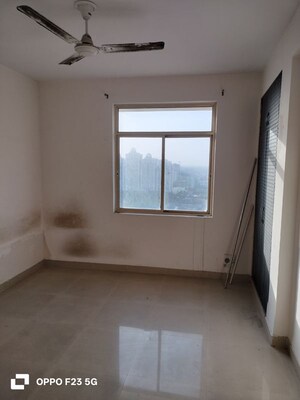 Room in 3 BHK Apartment at Paarth Aadyant, Gomti Nagar – for Rent