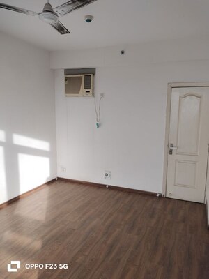 Room in 3 BHK Apartment at Paarth Aadyant, Gomti Nagar – for Rent