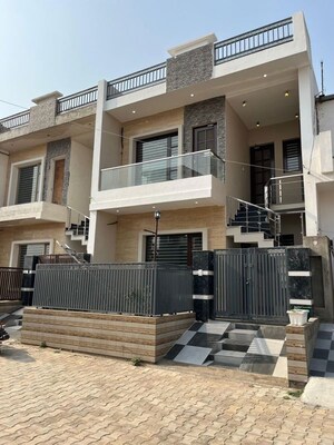 3.5 BHK Villa For Sale in Sector 124
