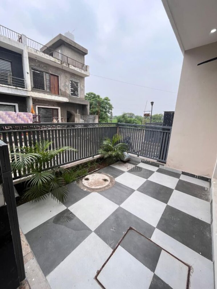 Balcony, sector 124 3.5 Bedroom 90 Sq.Yd. Villa In Sector 124 Mohali 10317252