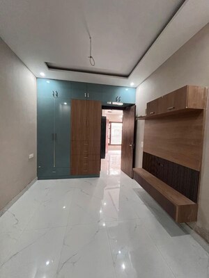 Room in 3.5 BHK Villa at Sector 124 – for Sale