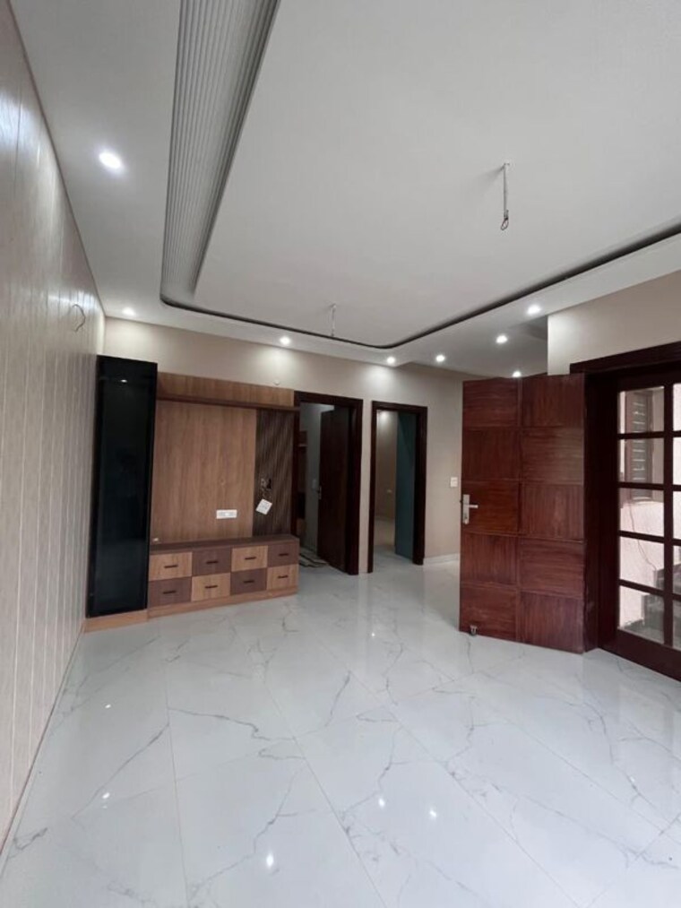 Room, sector 124 3.5 Bedroom 90 Sq.Yd. Villa In Sector 124 Mohali 10317252