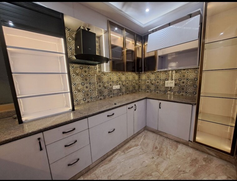 Kitchen, chittaranjan park 4 Bedroom 1400 Sq.Ft. Builder Floor In Chittaranjan Park Delhi 10317848