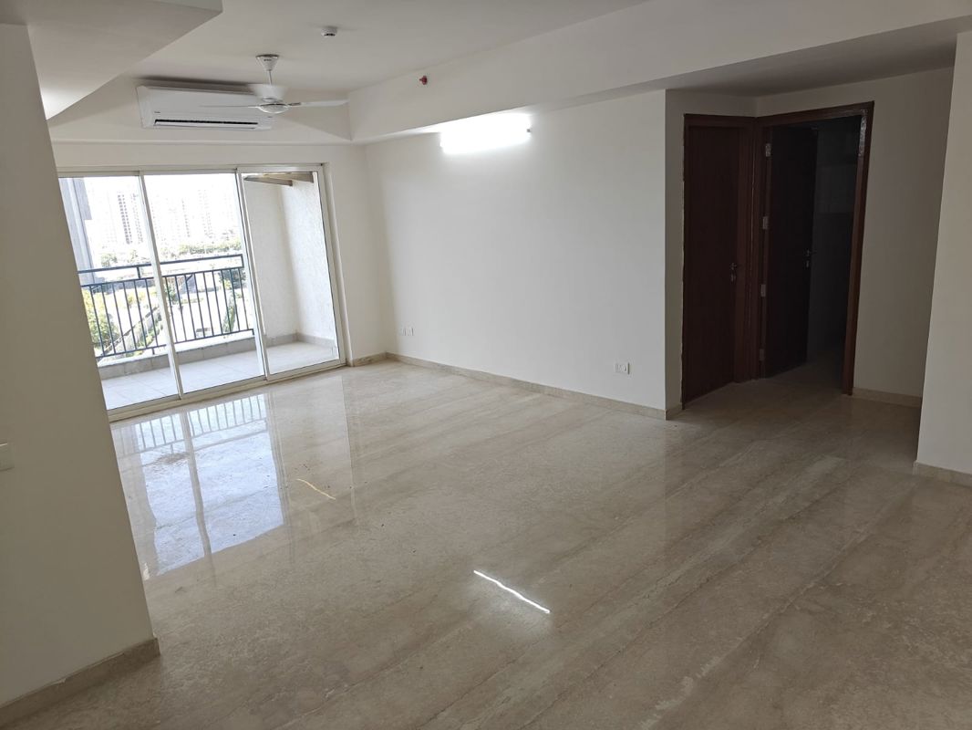 4 BHK + Pooja Room,Servant Room,Study Room,Extra Room,Store Room Apartment For Rent in Godrej Air Sector 85