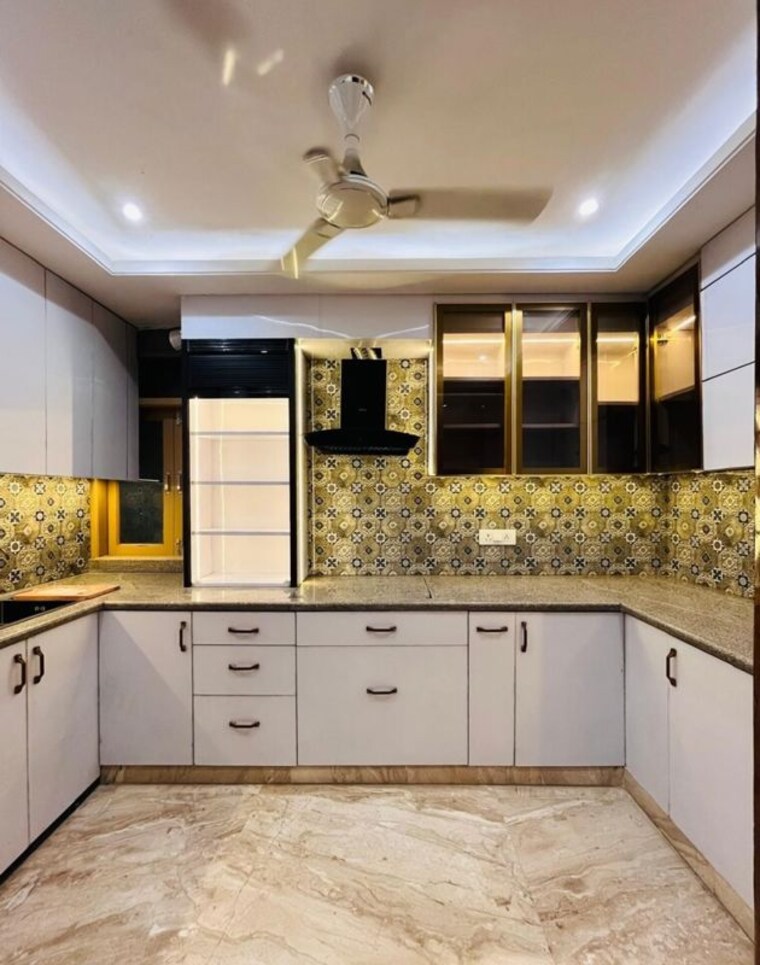 Kitchen, chittaranjan park 4 Bedroom 1400 Sq.Ft. Builder Floor In Chittaranjan Park Delhi 10317867