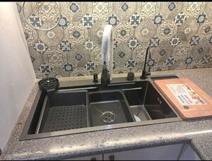 Furnished Amenities in 4 BHK Builder Floor at Chittaranjan Park – for Sale