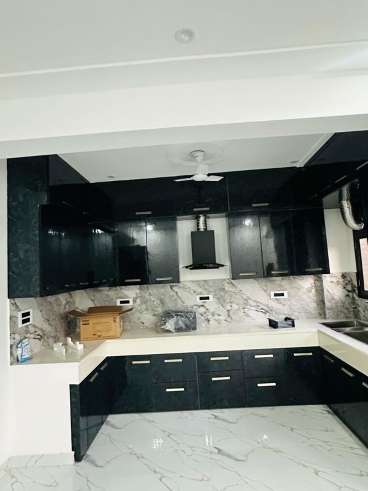 Kitchen, adhunik-society  950 Sq.Ft. Builder Floor In Sector 52 Gurgaon 10317860