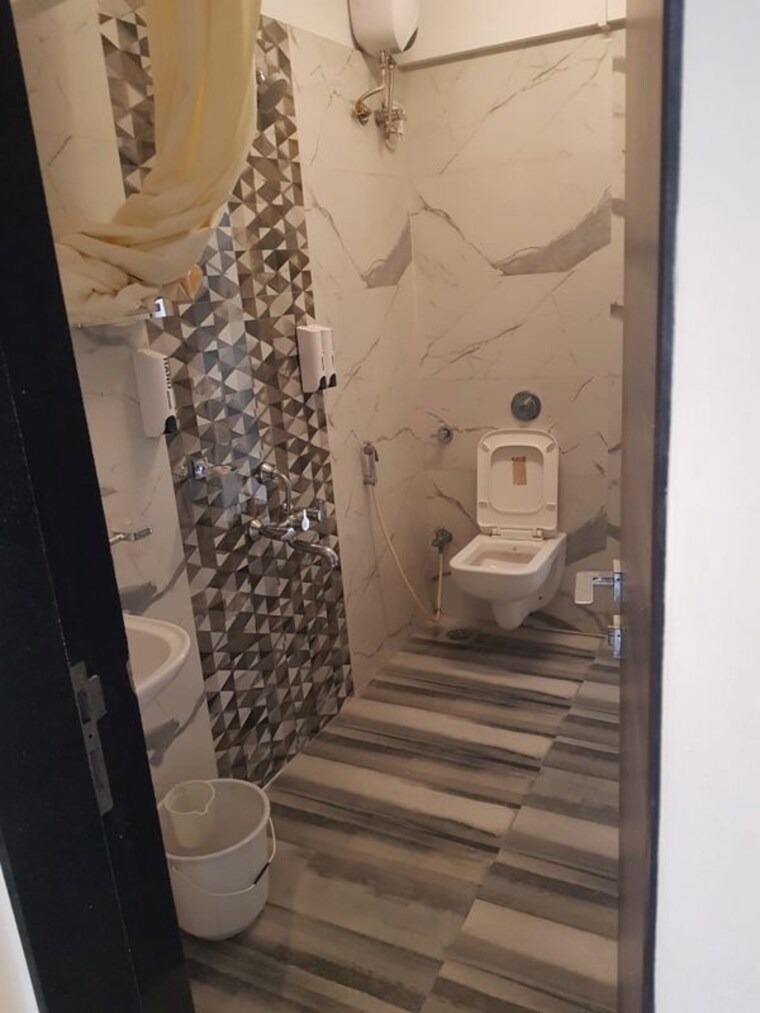 Bathroom, yash-orion 2 Bedroom 1050 Sq.Ft. Apartment In Goregaon East Mumbai 10317877