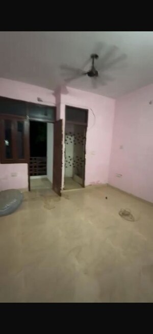 Room in 1 BHK Independent House at Arjan Garh – for Rent