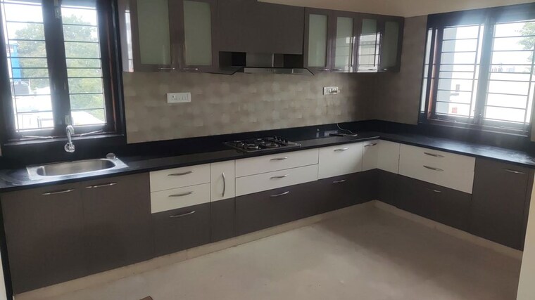Kitchen, prestige-st-johns-wood 3 Bedroom 2300 Sq.Ft. Apartment In Koramangala Bangalore 10317883