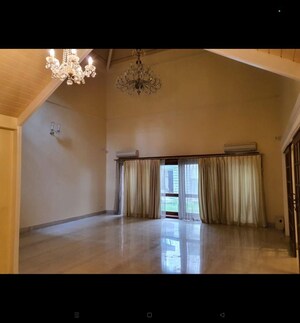 Room in 3 BHK Apartment at Prestige St Johns Wood, Koramangala – for Rent