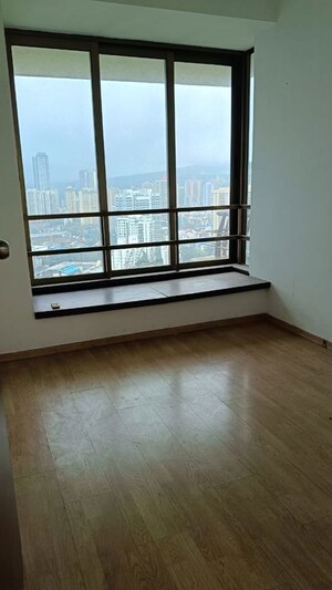 Room in 2 BHK Apartment at Satellite Garden, Goregaon East – for Rent