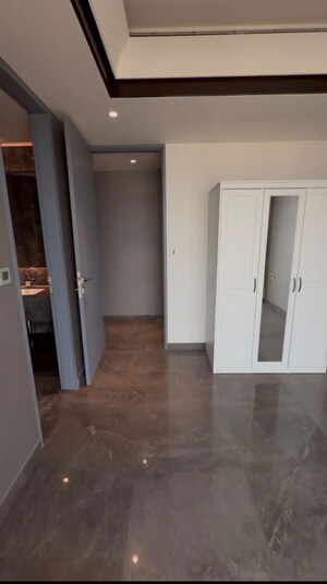 Building Lobby in 3 BHK Apartment at Lodha The Park Tower 6, Worli – for Rent