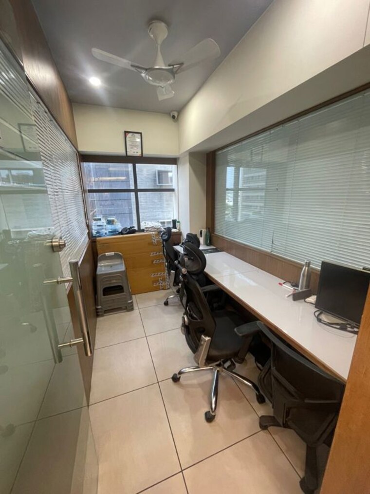 Team Area, science city Commercial Office Space 2746 Sq.Ft. In Science City Ahmedabad 10317904