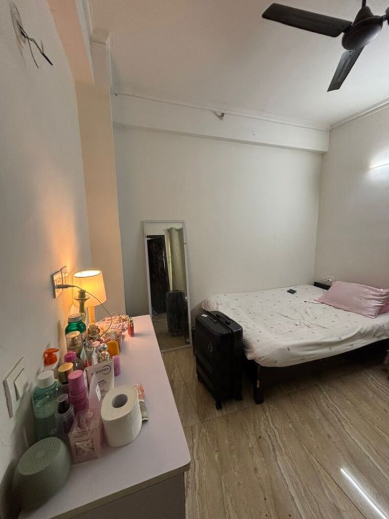 Bedroom, migsun-vilaasa 4 Bedroom 1375 Sq.Ft. Apartment In Eta Ii Greater Noida Greater Noida 10317914