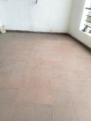 Room in 3 BHK Apartment at Kolte Patil Rose Parade, Kondhwa – for Rent