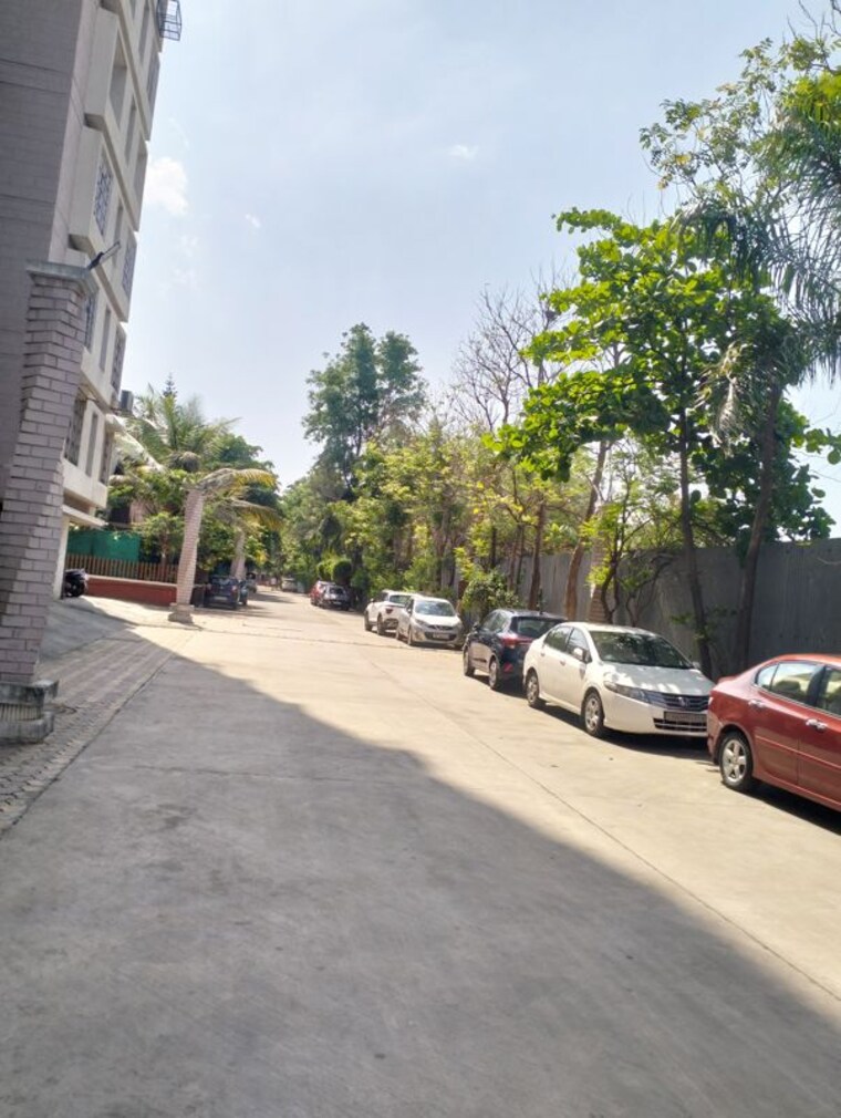  Parking, kolte-patil-rose-parade 3 Bedroom 1555 Sq.Ft. Apartment In Kondhwa Pune 10317924