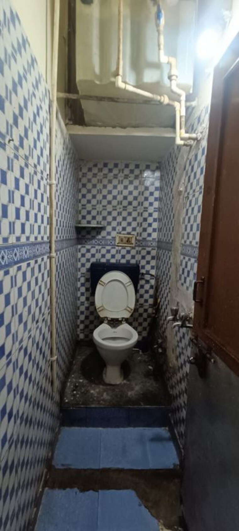 Bathroom, rohini sector 8 1 Bedroom 550 Sq.Ft. Builder Floor In Rohini Sector 8 Delhi 10317939