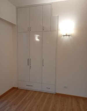 Room in 3 BHK Apartment at M3M Altitude, Sector 65 – for Rent