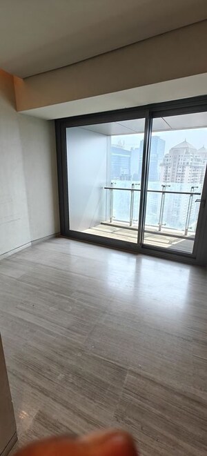 Room in 3 BHK Apartment at Lodha The World Towers World One Tier 2, Worli – for Rent