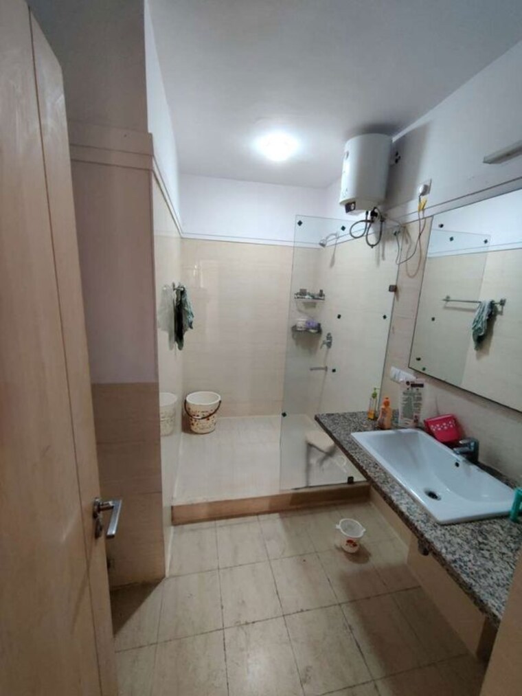 Bathroom, dlf-new-town-heights-iii 3 Bedroom 1800 Sq.Ft. Apartment In Sector 91 Gurgaon 10317913
