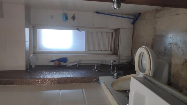 Bathroom, ap-panchavati-b 2 Bedroom 900 Sq.Ft. Apartment In Powai Mumbai 10317974