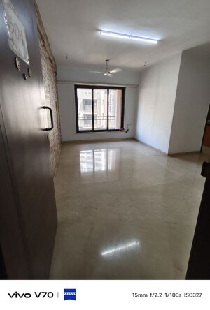 2 BHK Apartment For Rent in Satellite Royale, Goregaon East