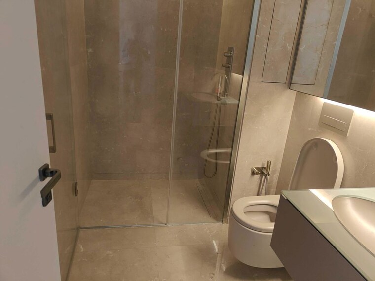 Bathroom, lodha-the-world-towers-world-one-tier-2 3 Bedroom 2230 Sq.Ft. Apartment In Worli Mumbai 10318038