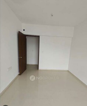 Room in 3 BHK Apartment at Kalpataru Immensa B, Kolshet Road – for Sale