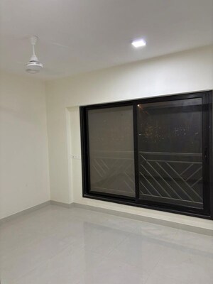 2 BHK Apartment For Rent in K Talsania Sheetalnath, Kandivali West